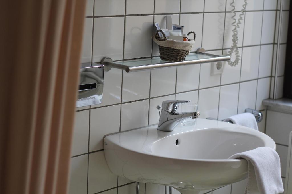 Hotel Centro Stuttgart Ruang foto